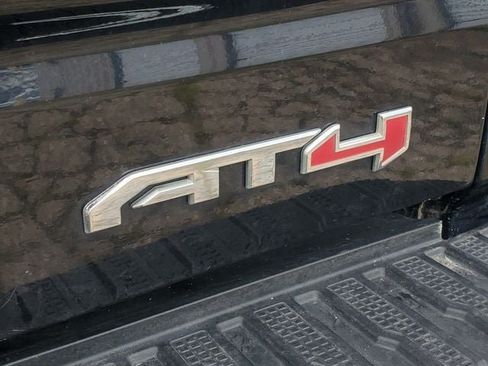 Used 2019 GMC Sierra 1500 AT4 w/ AT4 Premium Package AWD/4WD image 34