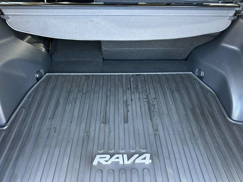 Used 2023 Toyota RAV4 XLE Premium FWD image 17