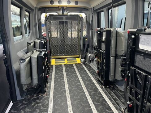 Used 2018 Ford Transit 250 148 Medium Roof image 9