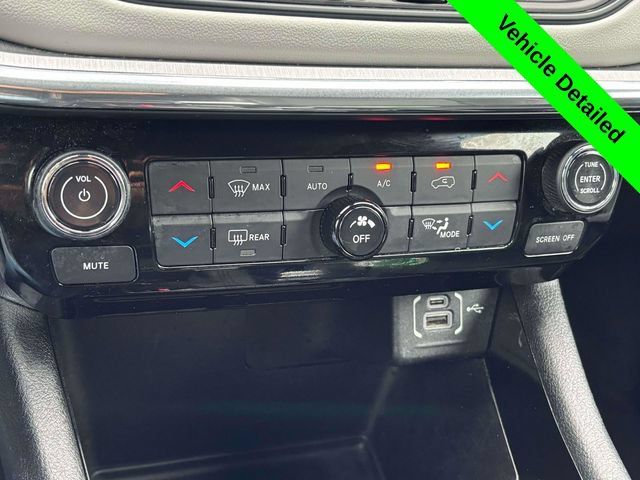 Used 2023 Jeep Compass Limited AWD/4WD image 18