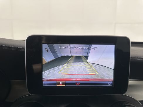 Used 2019 Mercedes-Benz GLC 300 4MATIC image 17