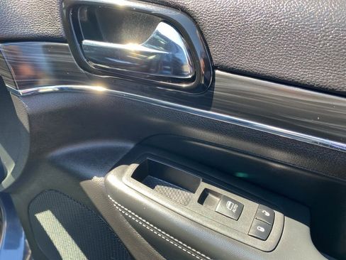 Certified 2021 Jeep Grand Cherokee Limited w/ Quick Order Package 28K 80th AWD/4WD image 13