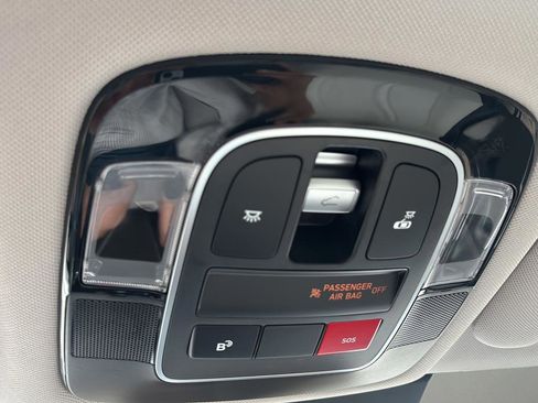 Used 2025 Hyundai Sonata SEL FWD image 30