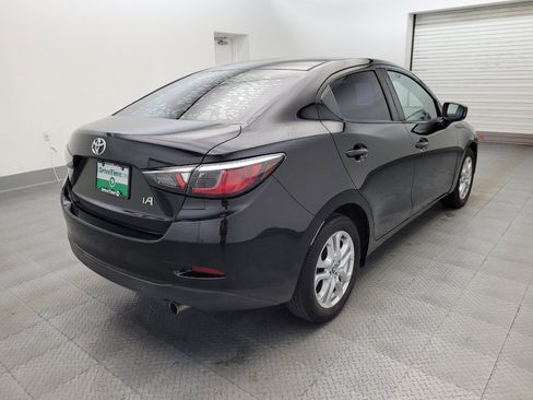 Used 2018 Toyota Yaris iA FWD image 9