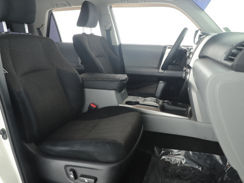 Used 2010 Toyota 4Runner SR5 image 20