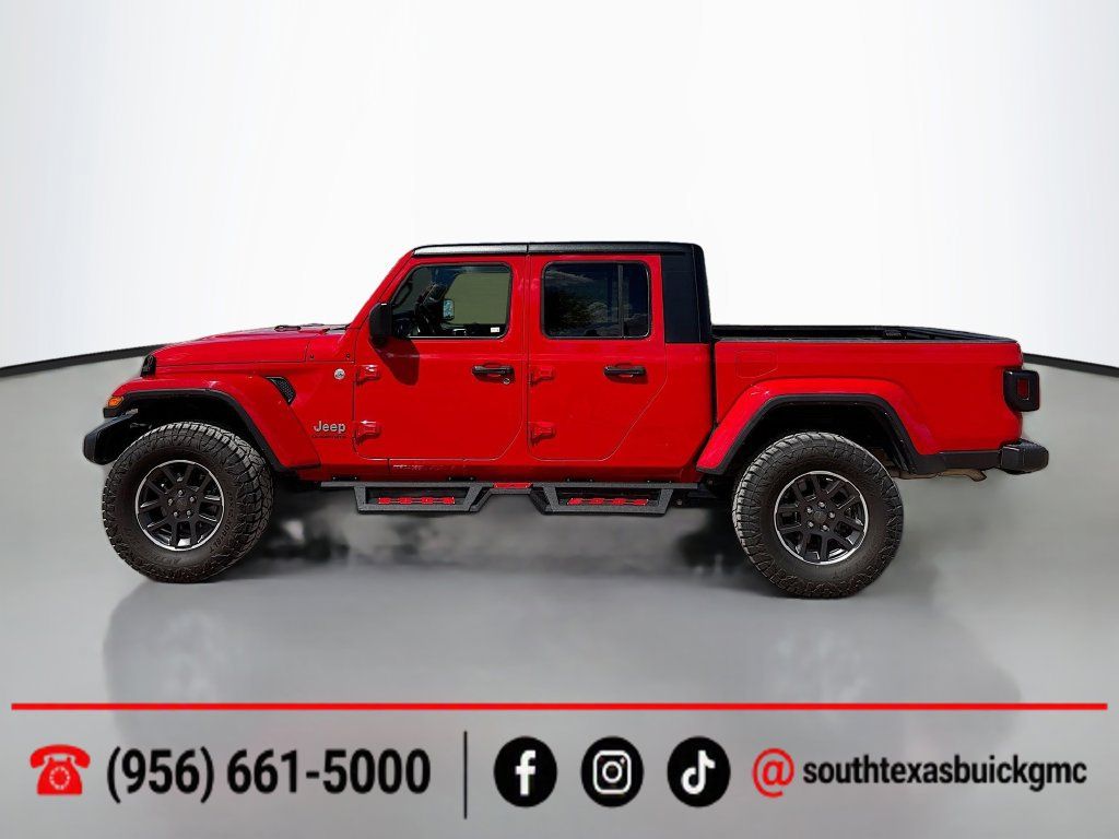 Used 2023 Jeep Gladiator Overland AWD/4WD image 4