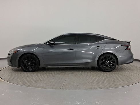 Used 2022 Nissan Maxima SR w/ Sport Mat Group image 2
