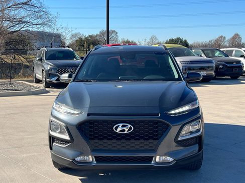 Used 2020 Hyundai Kona SEL Plus image 2