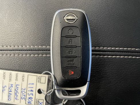 Certified 2025 Nissan Murano SL image 19