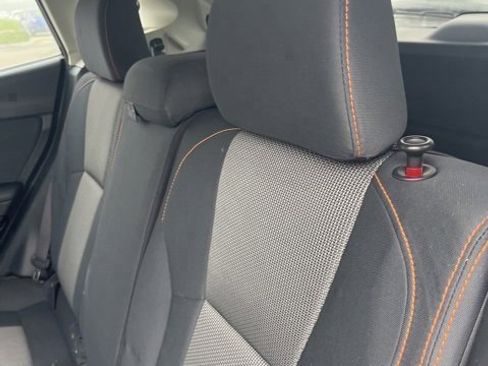 Used 2021 Subaru Crosstrek 2.0i Premium w/ Moonroof Package image 9