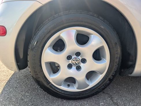 Used 2002 Volkswagen Beetle GLX FWD image 22
