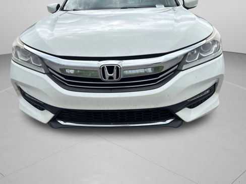 Used 2017 Honda Accord Sport Special Edition image 5