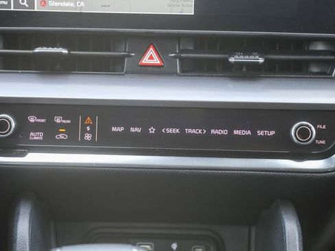Used 2023 Kia Sportage EX FWD image 14