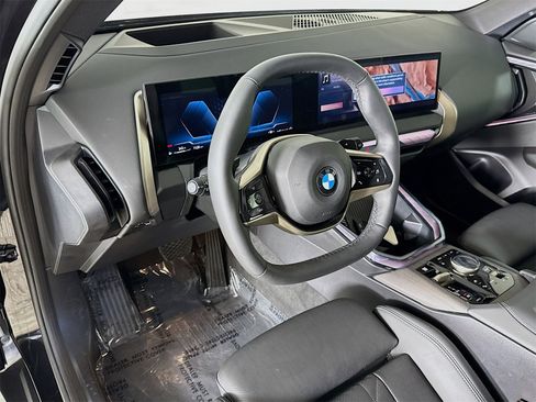 Used 2025 BMW X3 xDrive30i w/ Premium Package image 9