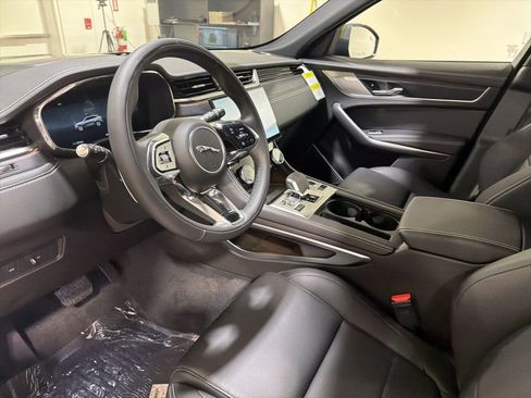 New 2026 Jaguar F-PACE R-Dynamic S image 10