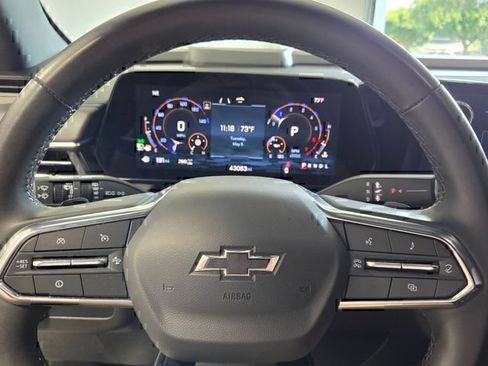 Used 2025 Chevrolet Tahoe Z71 AWD/4WD image 24