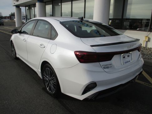 Used 2024 Kia Forte GT-Line w/ GT-Line Premium Package image 3