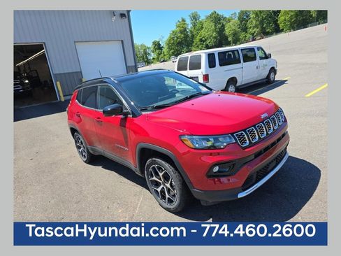 Used 2025 Jeep Compass Limited AWD/4WD image 1