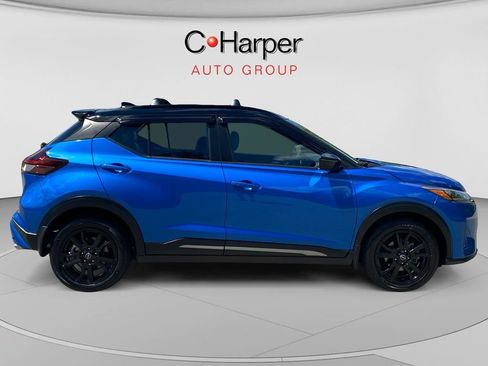 Used 2024 Nissan Kicks SR w/ SR Premium Package FWD image 2
