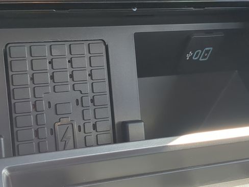 New 2026 Ford F250 Platinum w/ Tremor Off-Road Package image 57