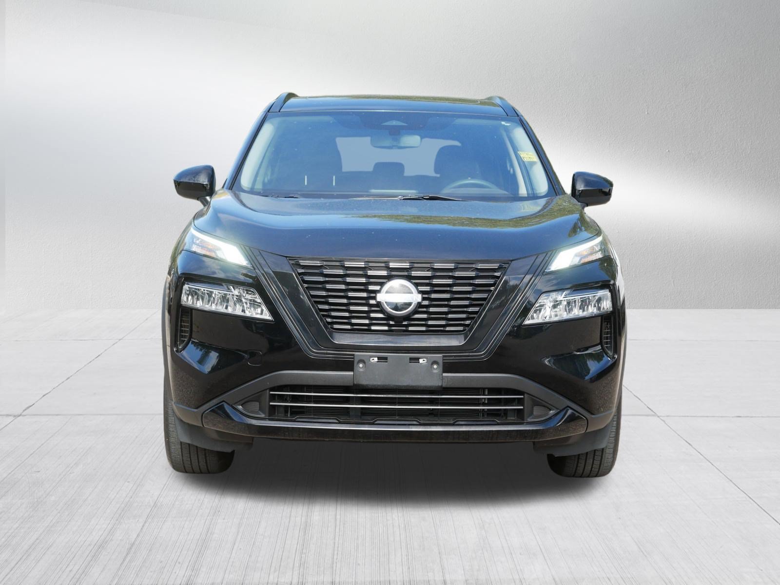 Certified 2023 Nissan Rogue SV w/ SV Premium B Package AWD/4WD image 2