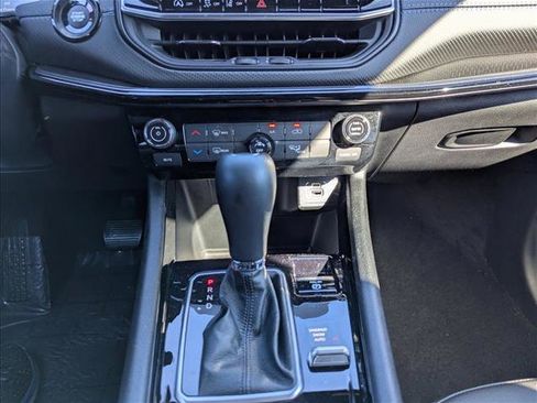 Used 2025 Jeep Compass Latitude w/ Altitude Special Edition image 20