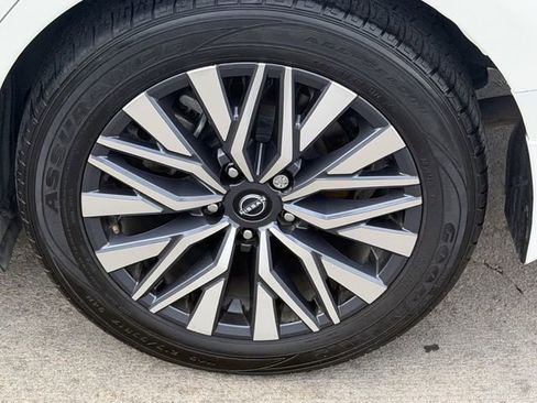 Used 2023 Nissan Altima 2.5 SV image 8