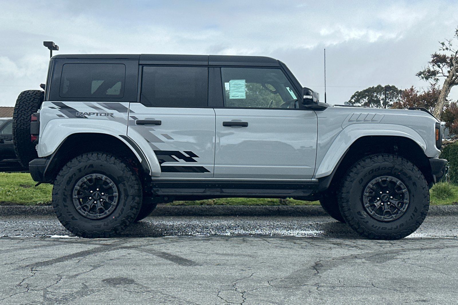 New 2026 Ford Bronco Raptor AWD/4WD image 6
