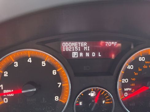 Used 2009 Saturn Outlook XE image 8