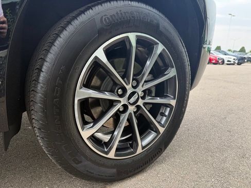 Used 2024 Cadillac XT4 Sport AWD/4WD image 20