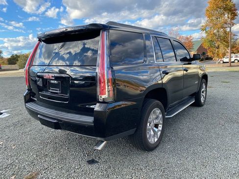 Used 2019 GMC Yukon SLT image 3