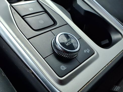 Used 2023 Ford Explorer XLT w/ Equipment Group 202A image 17