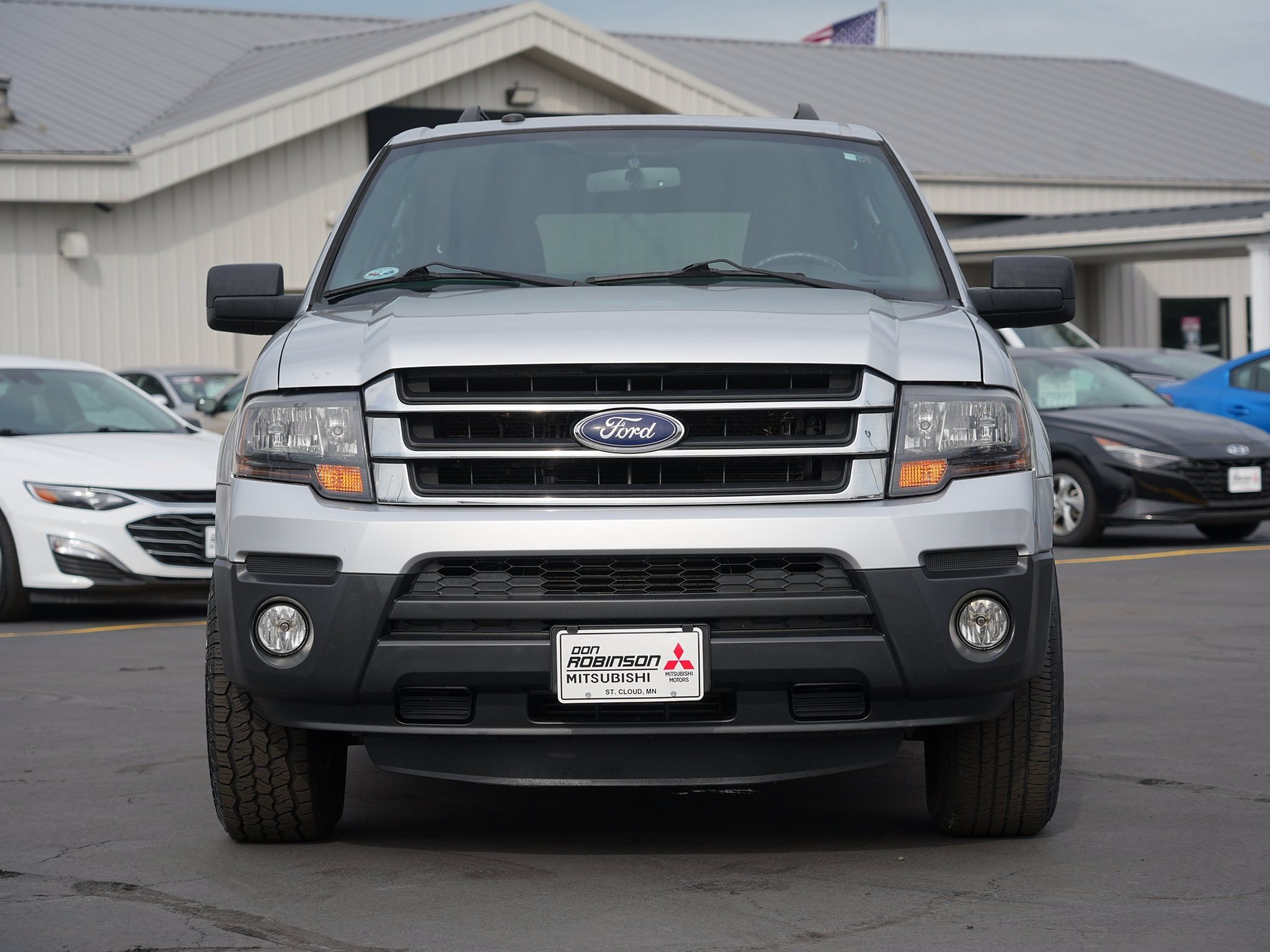 Used 2017 Ford Expedition EL XL w/ Equipment Group 101A RWD image 9