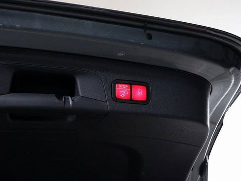 Used 2020 Mercedes-Benz GLE 350 4MATIC image 30