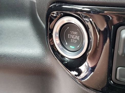 New 2026 GMC Sierra 1500 SLT w/ SLT Premium Package image 18