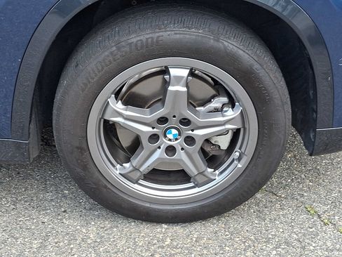 Used 2024 BMW X1 xDrive28i w/ Convenience Package AWD/4WD image 9