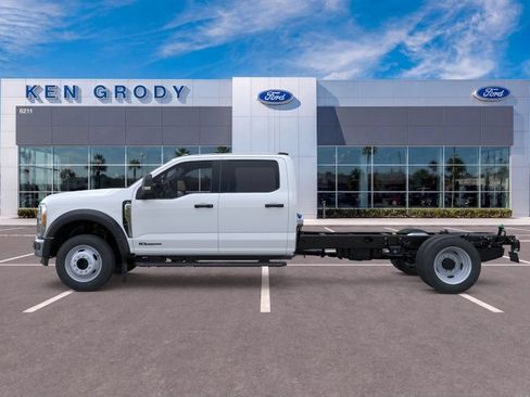 New 2026 Ford F450 XL w/ XL Chrome Package RWD image 5