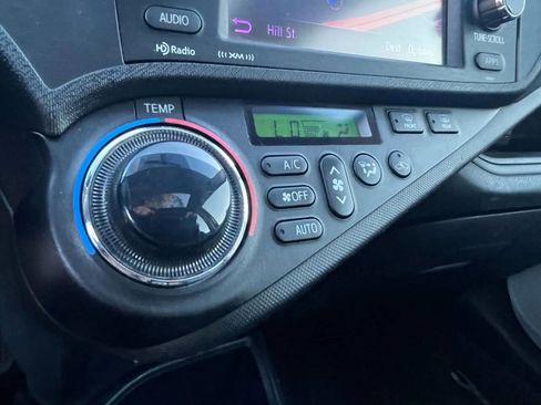 Used 2013 Toyota Prius C Four image 22