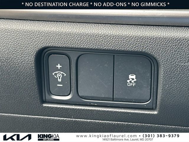Used 2024 Kia Sorento LX FWD image 14
