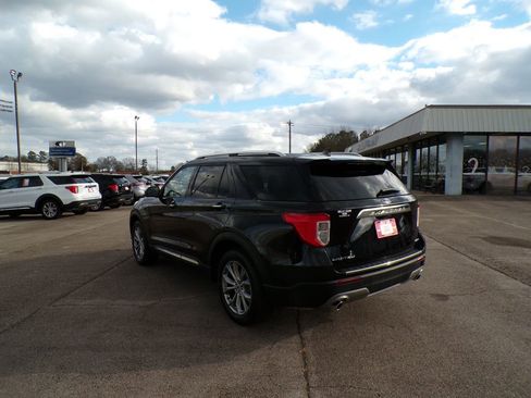 Used 2022 Ford Explorer Limited image 5