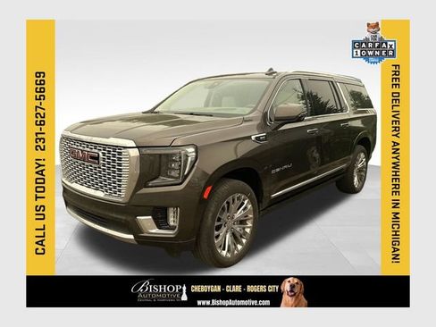Used 2021 GMC Yukon XL Denali w/ Denali Premium Package AWD/4WD image 1