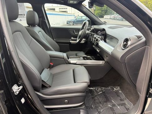 Used 2026 Mercedes-Benz GLB 250 4MATIC image 25