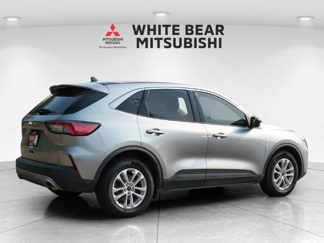 Used 2022 Ford Escape SE FWD image 5
