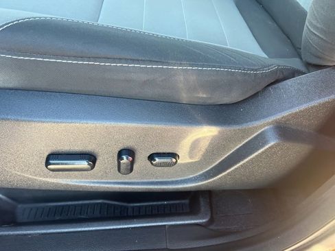 Used 2014 Ford Escape SE image 22