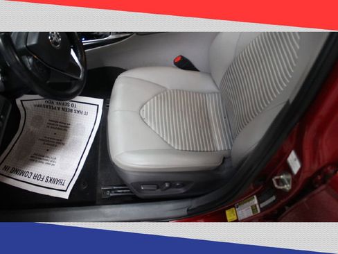 Used 2020 Toyota Camry SE image 14