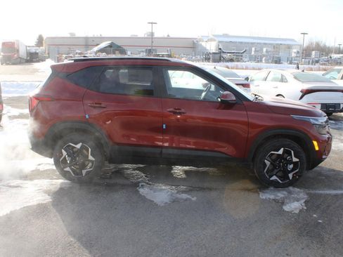 New 2026 Kia Seltos S image 4