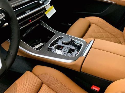 New 2026 BMW X5 xDrive50e w/ Climate Comfort Package image 6