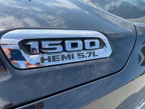Used 2019 RAM 1500 Big Horn AWD/4WD image 5
