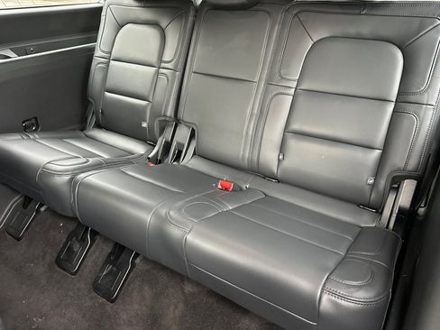 Used 2023 Lincoln Navigator Reserve image 19