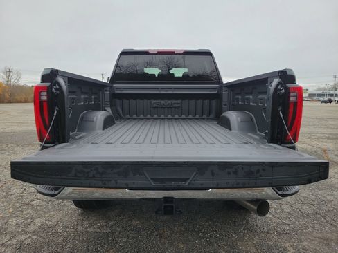New 2026 GMC Sierra 2500 SLT AWD/4WD image 16